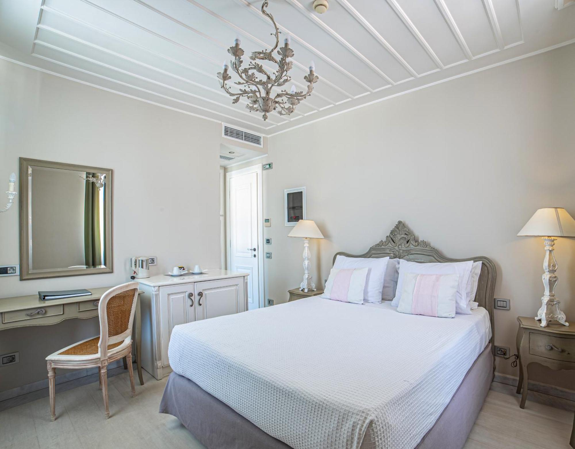 Micra Anglia Boutique Hotel & Spa Ándros エクステリア 写真
