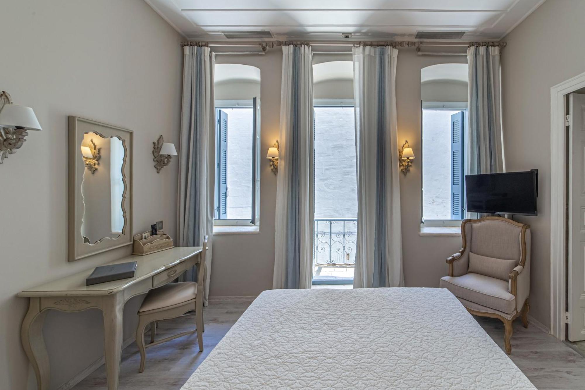 Micra Anglia Boutique Hotel & Spa Ándros エクステリア 写真