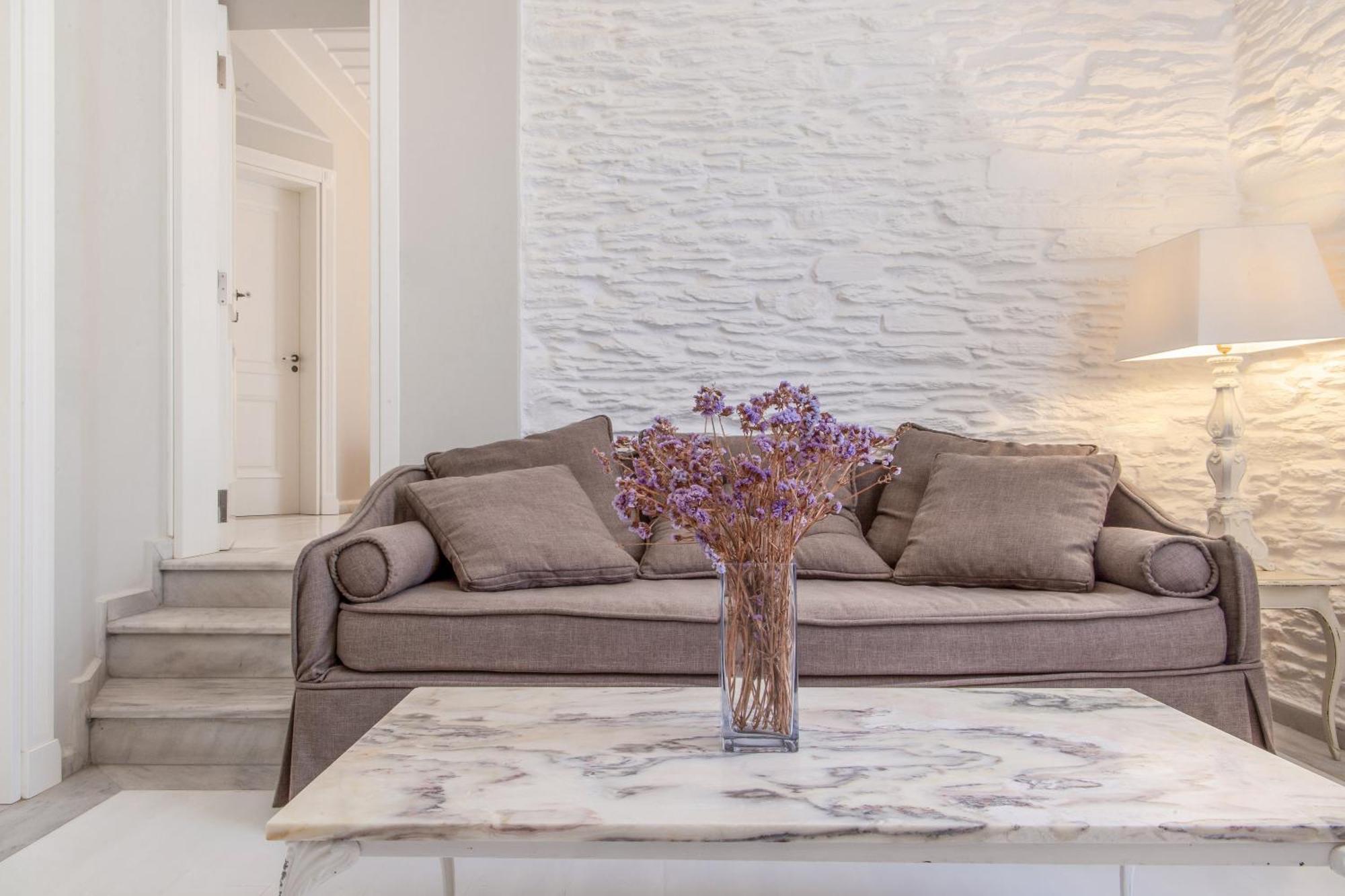Micra Anglia Boutique Hotel & Spa Ándros エクステリア 写真