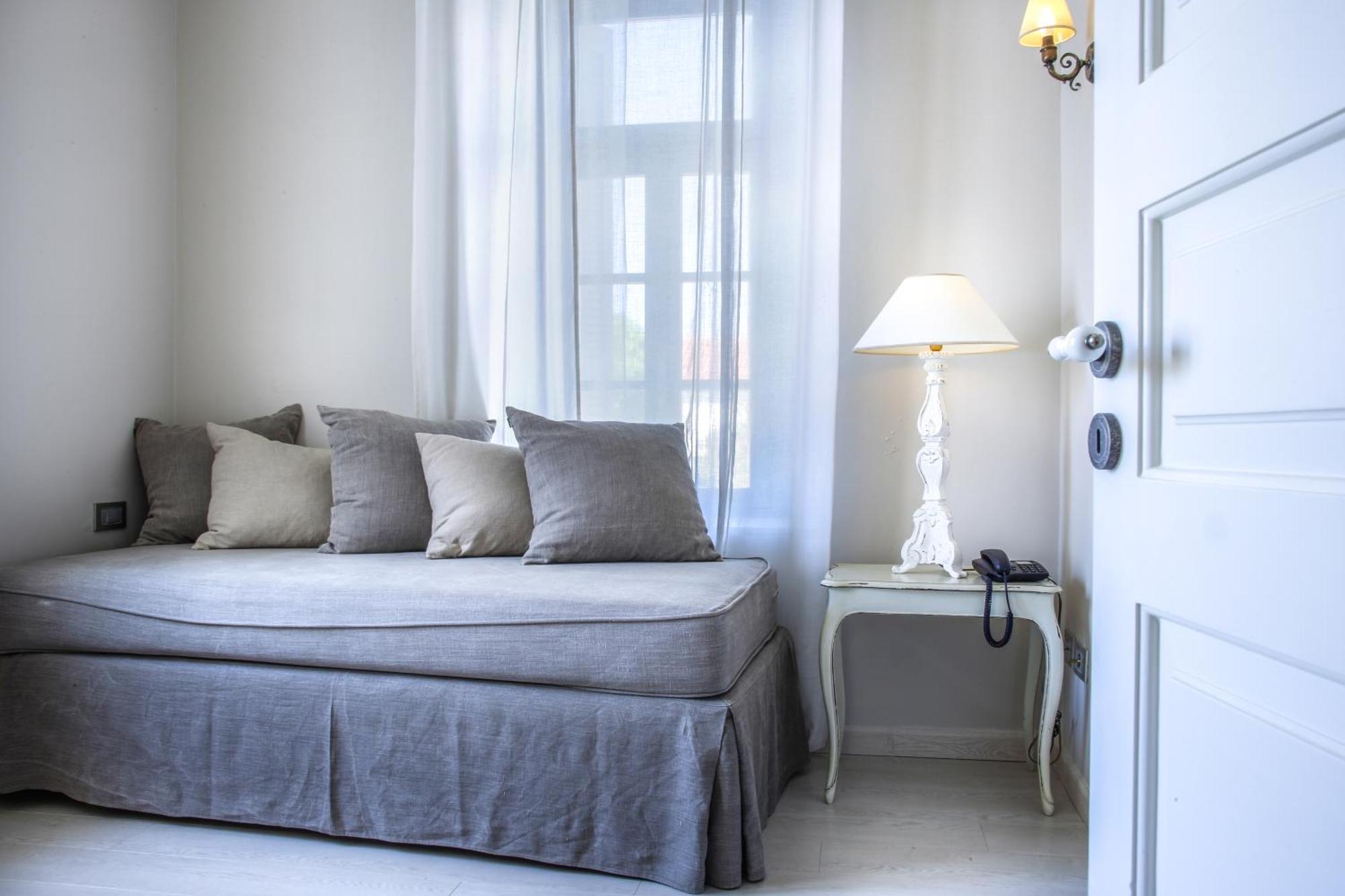 Micra Anglia Boutique Hotel & Spa Ándros エクステリア 写真