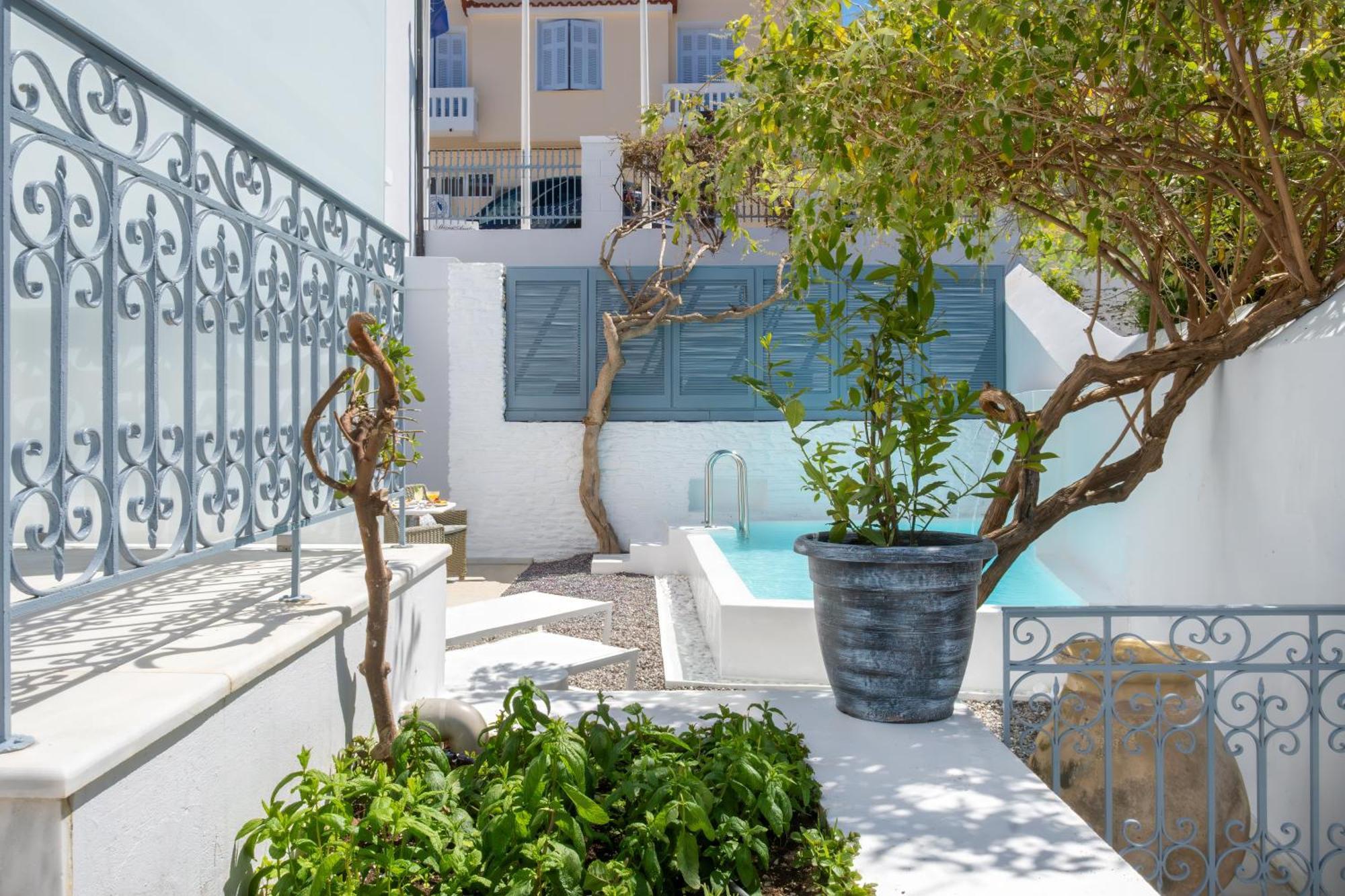 Micra Anglia Boutique Hotel & Spa Ándros エクステリア 写真
